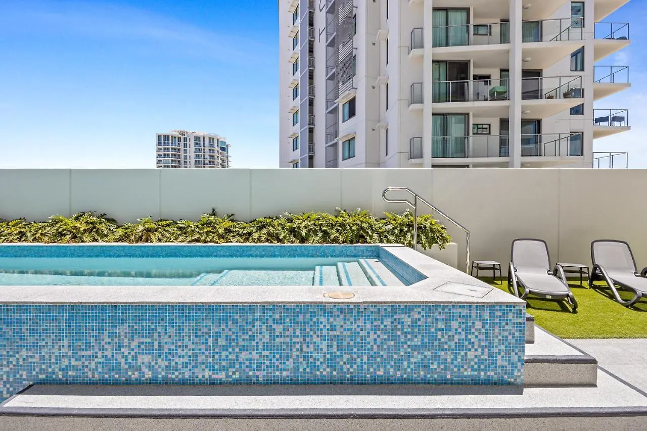 Rise 3 Bedroom Deluxe Ocean Side Apartment Sunshine Coast 0*,